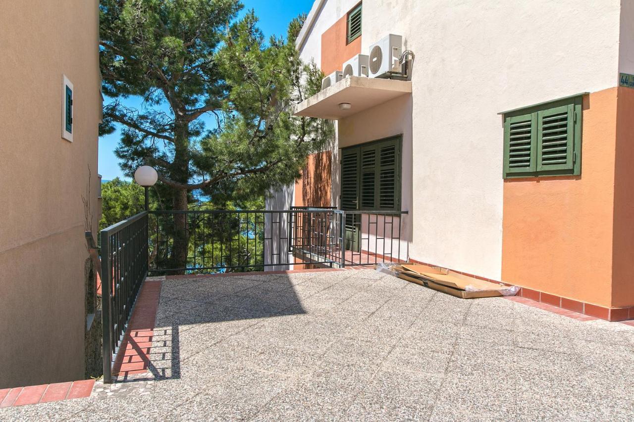 Apartments By The Sea Brela, Makarska - 16950 Luaran gambar